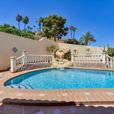 Villa Guzman - Cascada *