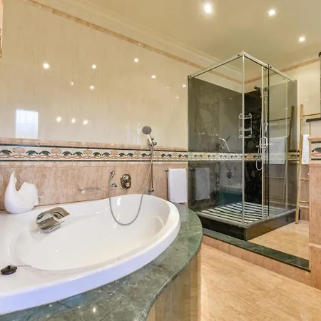 Guzman - Cascada Villa
