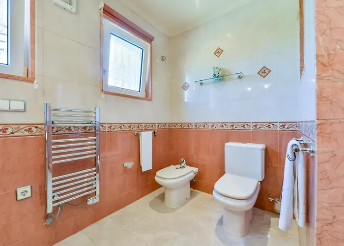 Guzman - Cascada Villa *